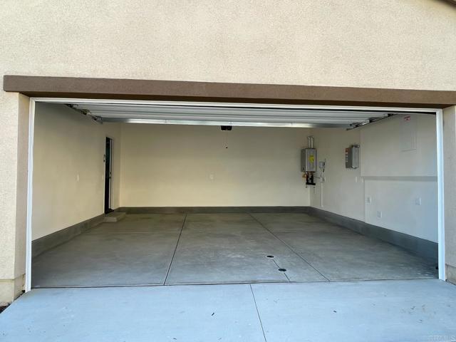 Building Photo - 28325 Via Moscotel