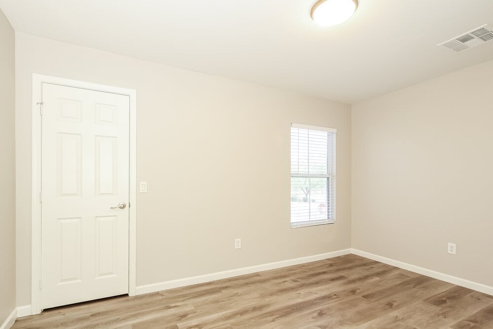 Building Photo - 34929 N 30th Dr