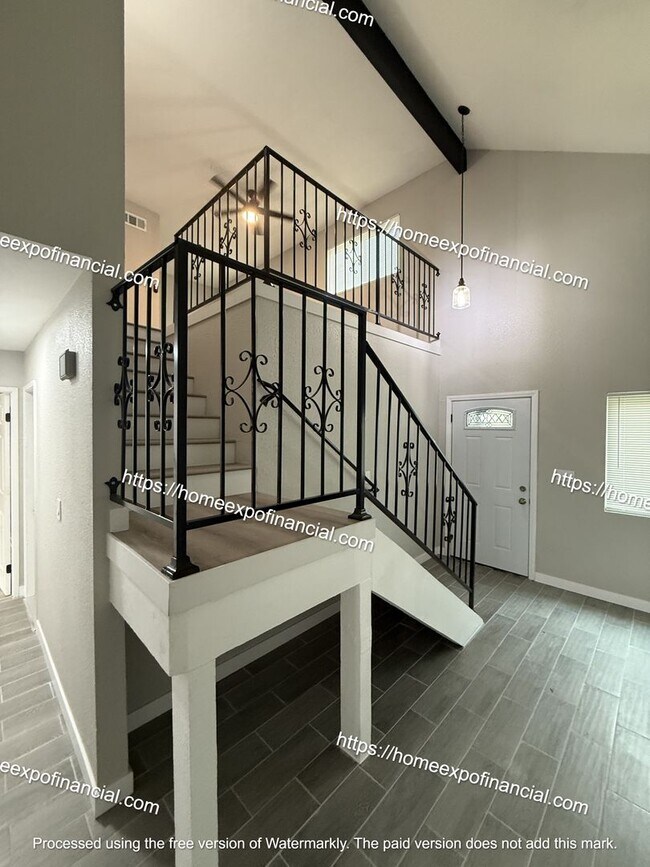 Building Photo - Nice Home For Rent