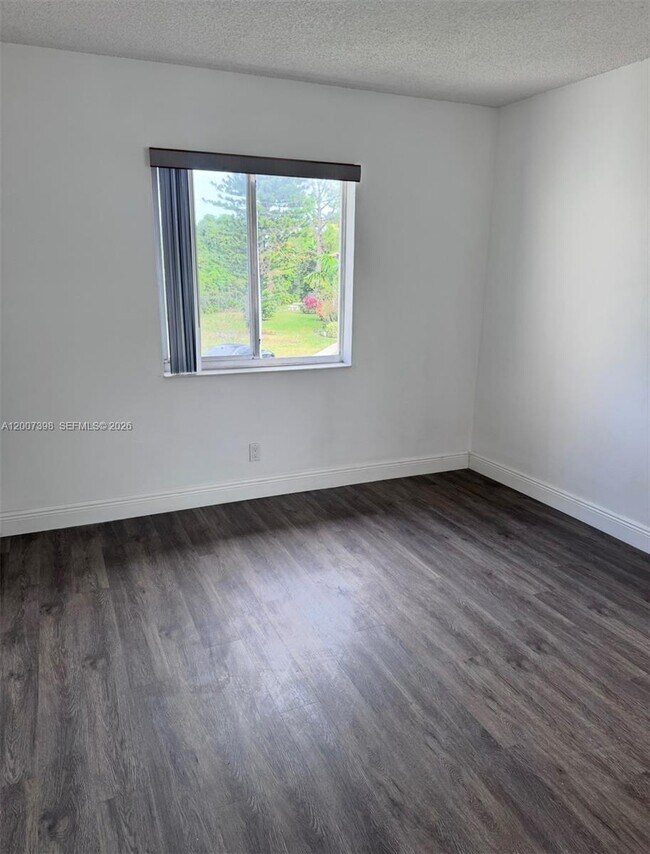 Building Photo - 4717 Sable Pine Cir