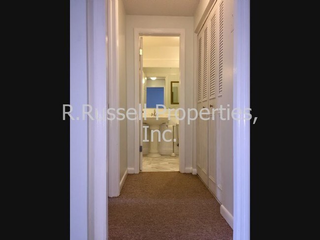 Building Photo - 219 Cherrywood Gardens Dr