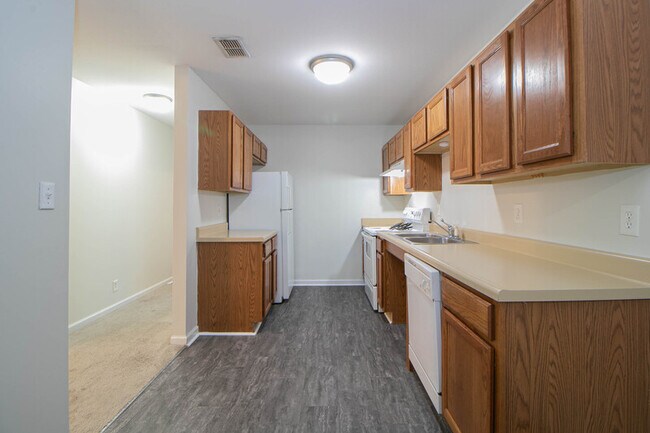 Building Photo - 299 Raleigh Dr
