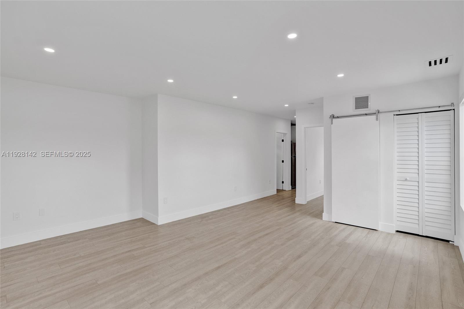 Building Photo - 1721 SW 13th St