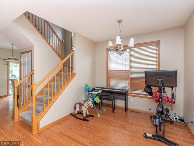 Building Photo - 10003 Indigo Dr