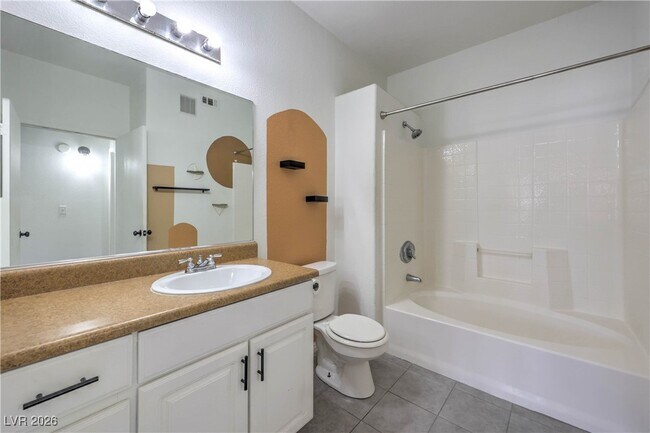 Building Photo - 8250 N Grand Canyon Dr