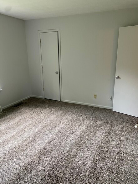 Building Photo - 506 Deer Lick Pl