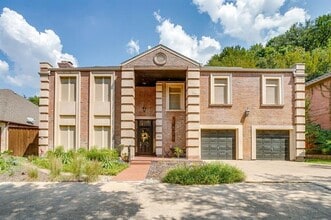 Building Photo - 1805 Burton Hill Rd