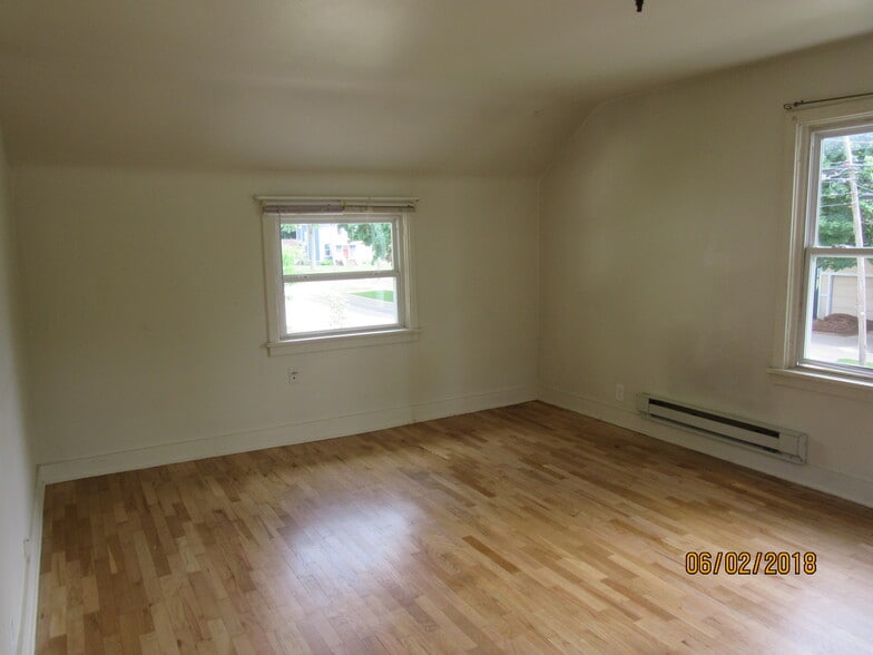 Bedroom - 507 E Michigan St