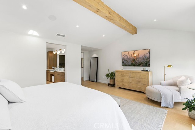 Building Photo - 24032 Paseo Del Campo