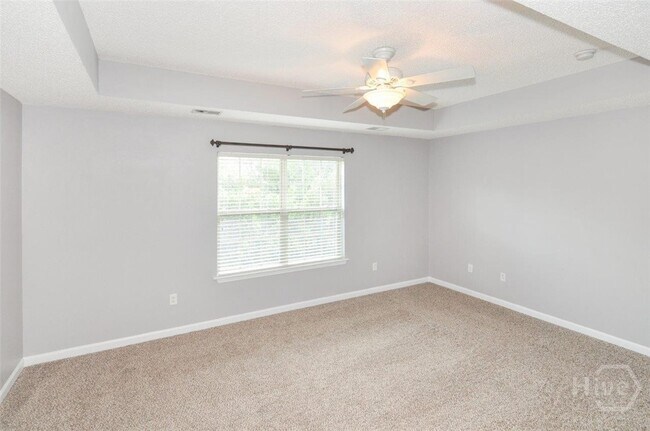 Building Photo - 1040 Canyon Oak Loop