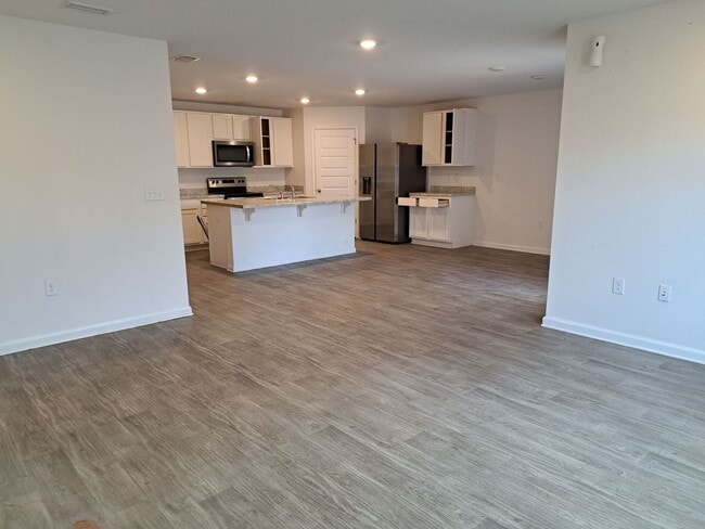 Building Photo - 4012 Millicent Ln
