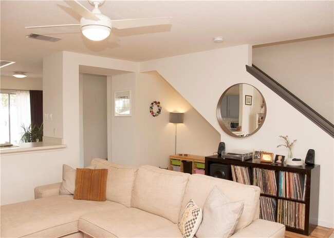 Building Photo - 10501 Marshitahs Way