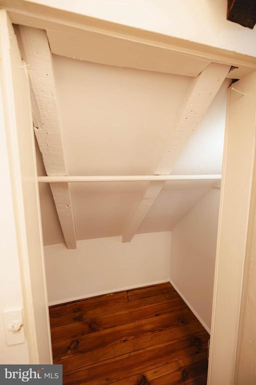 Building Photo - 407 N Washington St