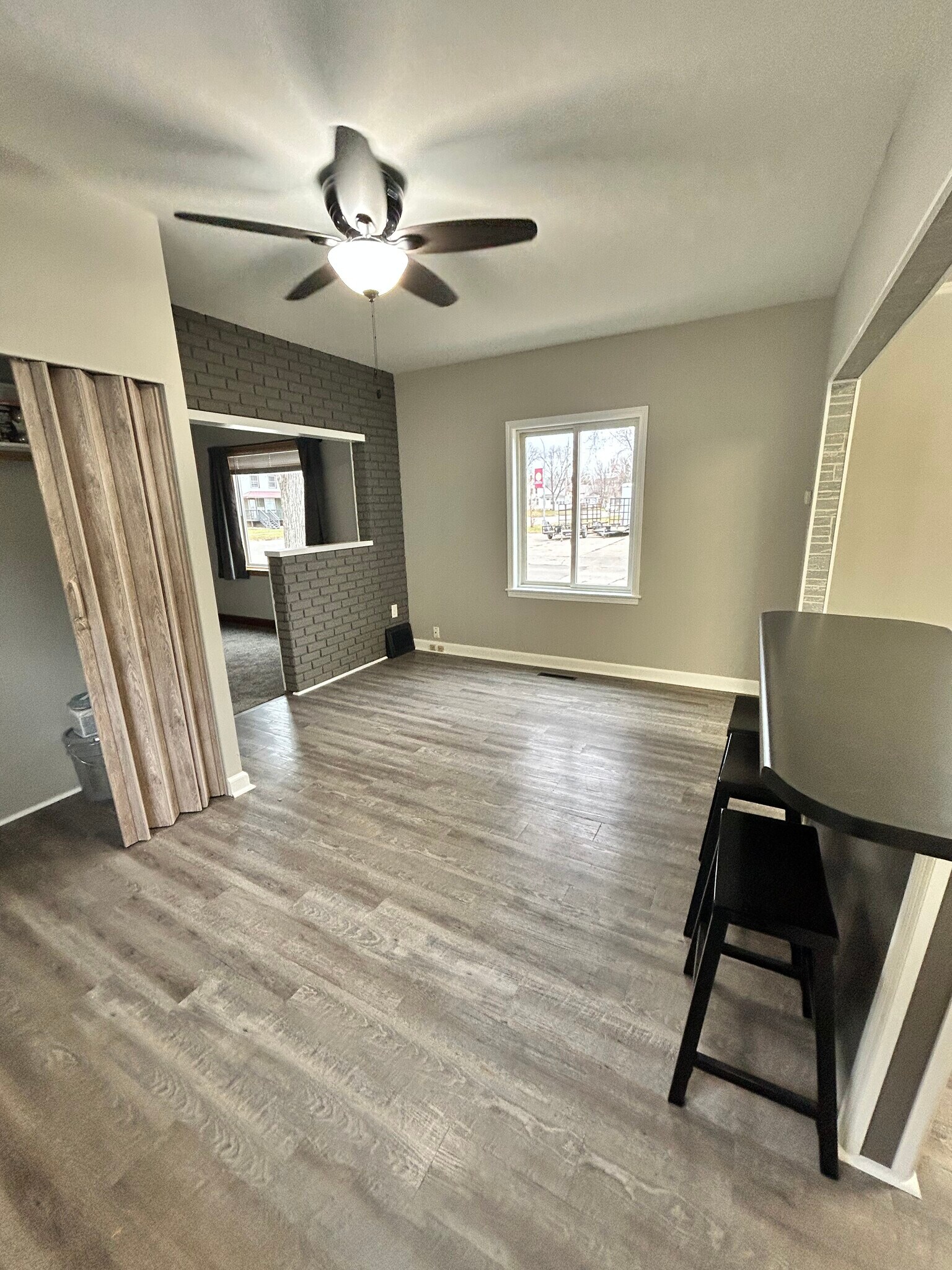 Building Photo - 1201 University Ave