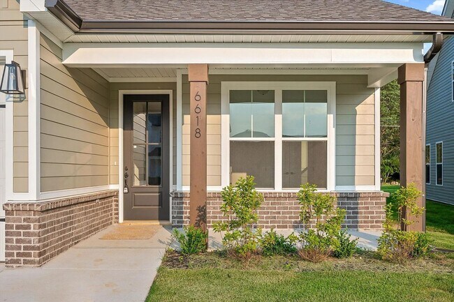 Building Photo - The Orchid floor plan in beautiful James C...