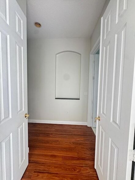 Building Photo - 6740 NW 105th Ln