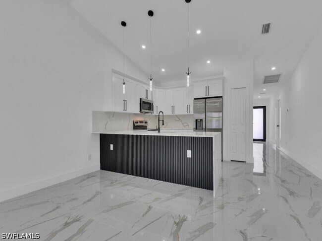 Building Photo - 4745-4747 13th St SW
