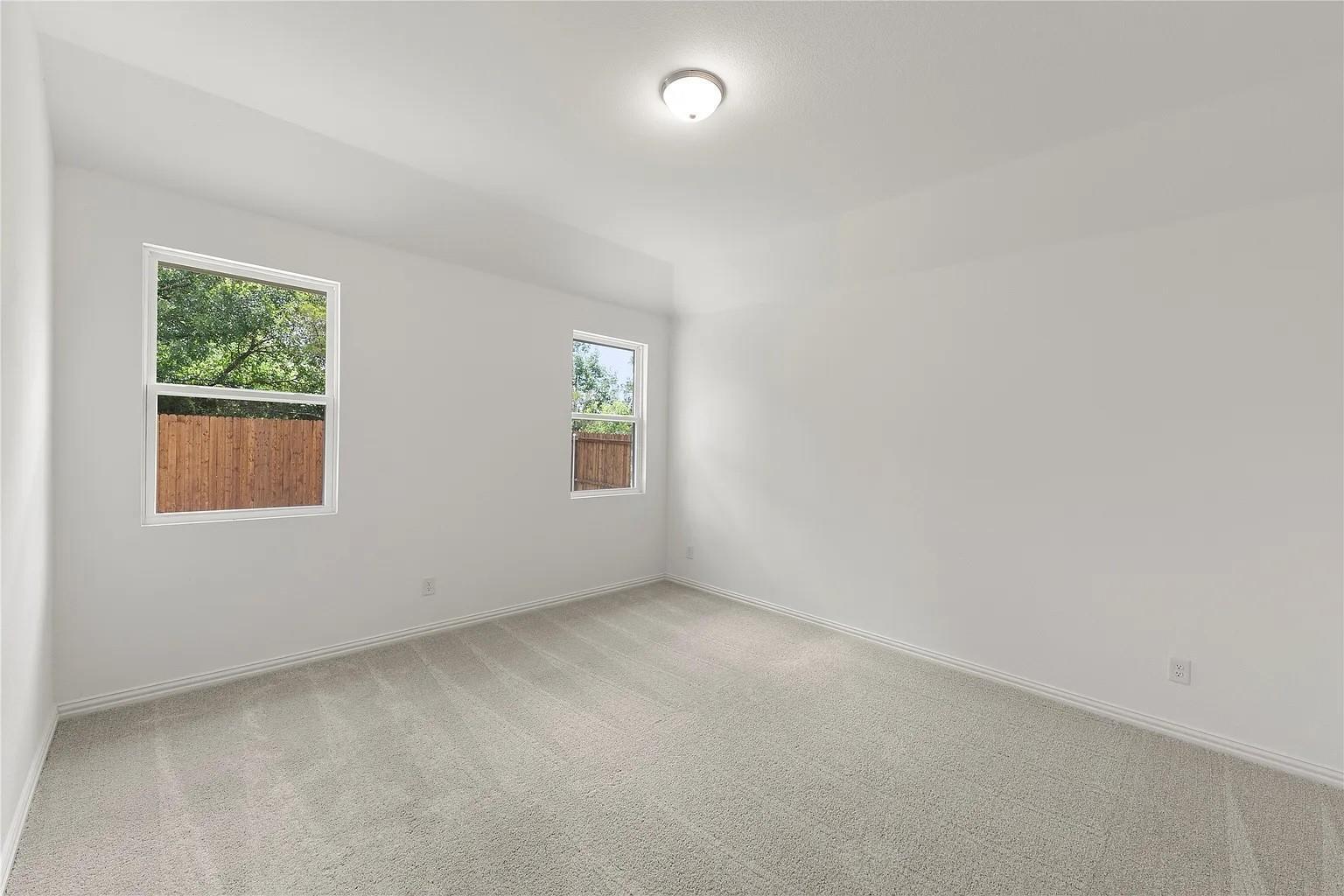 Building Photo - 2121 Williams Rd