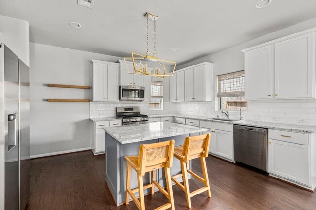 Building Photo - 31130 Mahogany Fir Trl