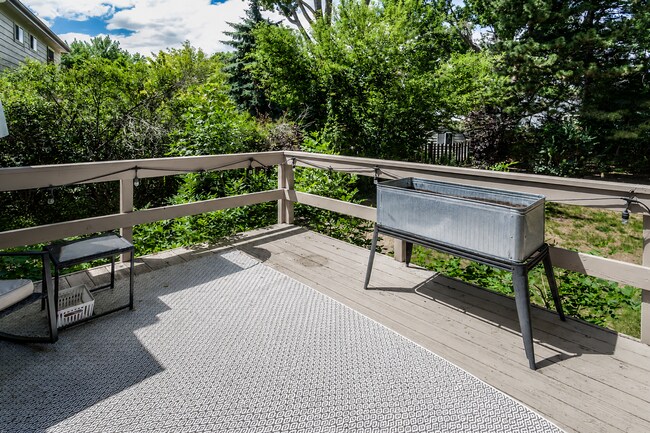 Building Photo - 3 Bedroom 2.5 Bath in Parkwood, Fort Collins