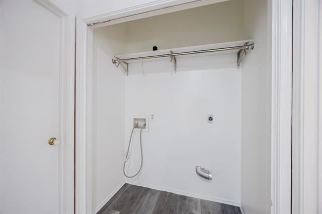Building Photo - 412 Pebble Way