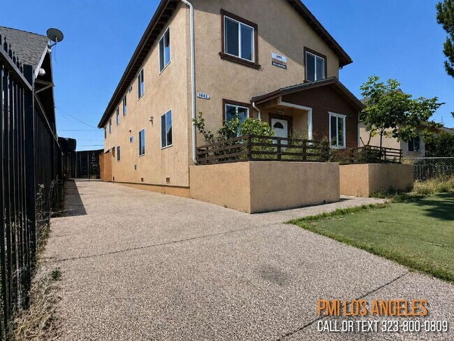 Building Photo - 1440 E 42nd St