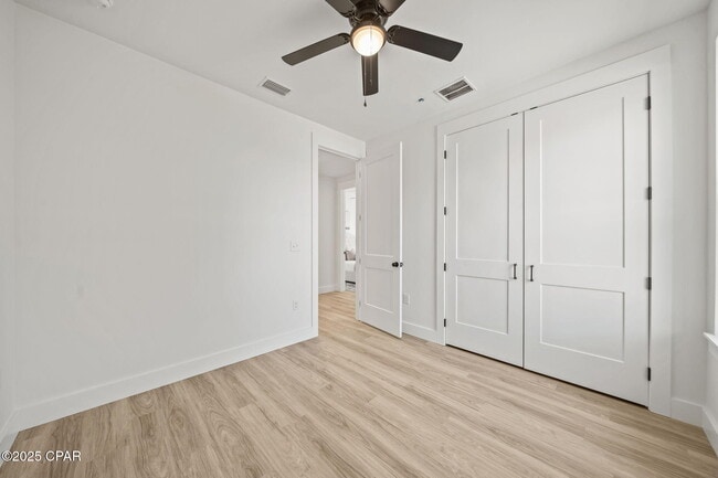 Building Photo - 145 Manistee Dr