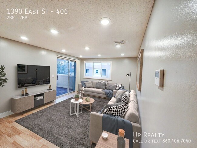 Building Photo - 1390 East St