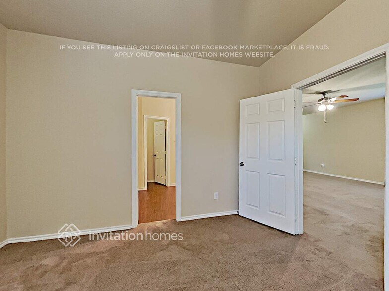 Building Photo - 1832 Village Park Trail