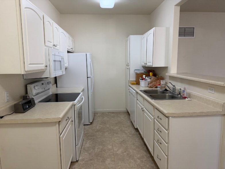 Building Photo - 2461 Thunder Mountain Drive