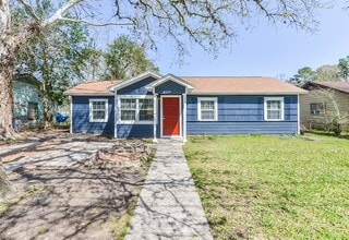 Building Photo - 8229 Carolwood Dr