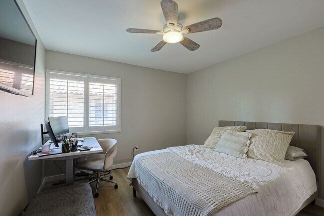Building Photo - 2 Bed / 2 Bath Condo for Rent – Mission Valley