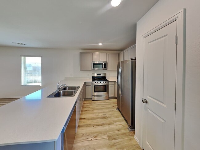 Building Photo - 22255 Stoney Ravine Dr