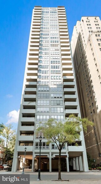 Building Photo - 224 W Rittenhouse Sq