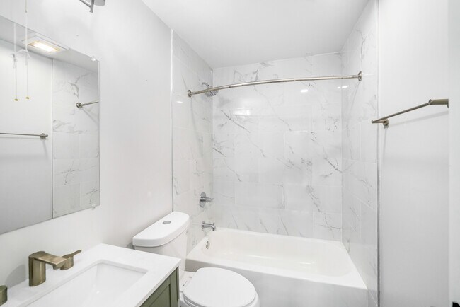 Building Photo - 280 Collins St