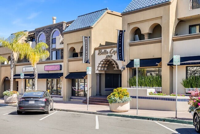 Building Photo - Beautiful 2 Bedroom 2 Bathroom Condo in La...