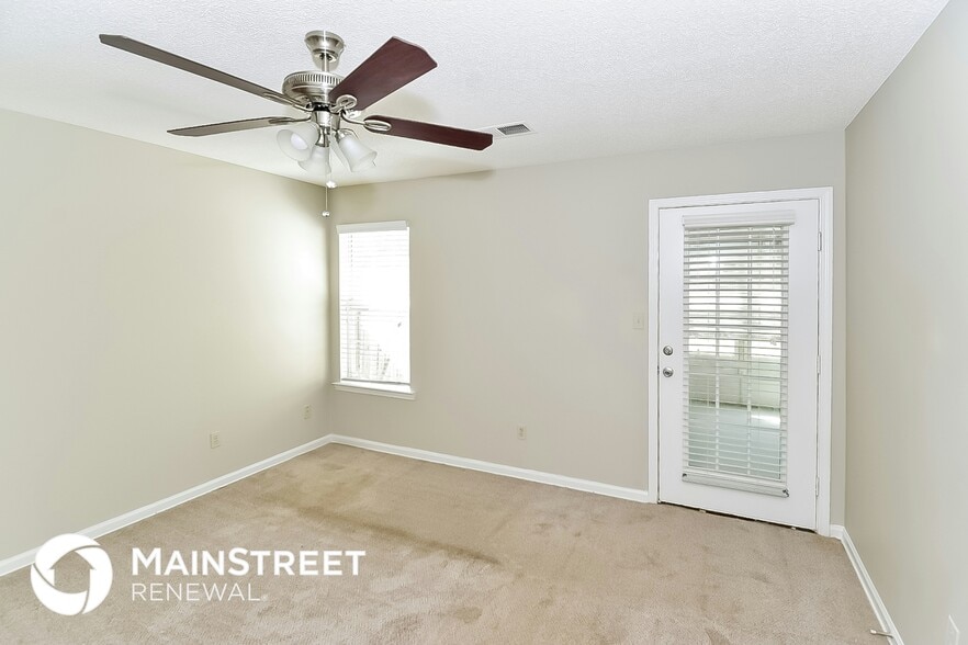 Building Photo - 4079 Shadow Oaks Dr
