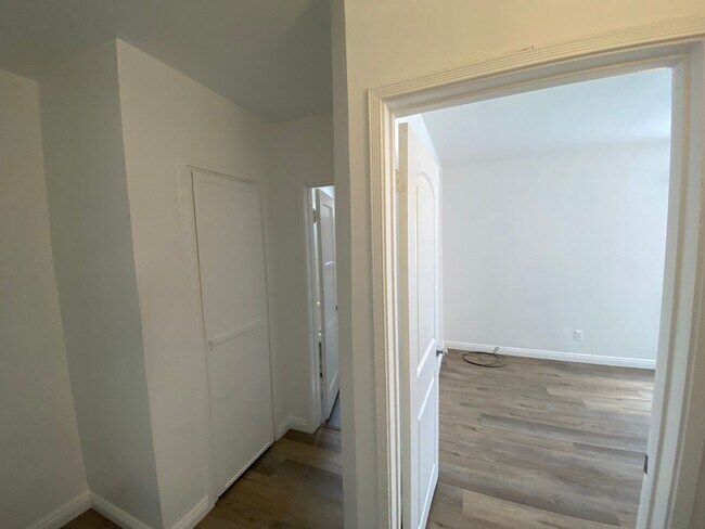 Building Photo - 4080-4084 Leimert Blvd (On sale)