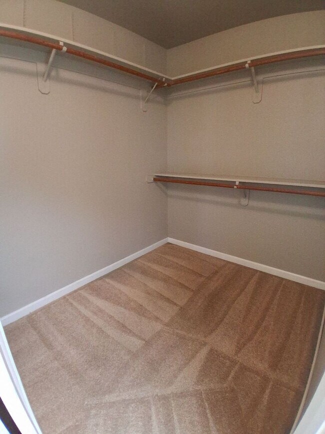 Building Photo - Beautiful Single-Story Home in Pheasant Run – Move-In Ready!