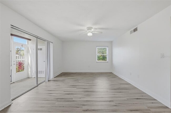 Building Photo - 379 S McMullen Booth Rd