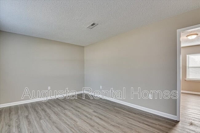 Building Photo - 3422 Chadbourne Street