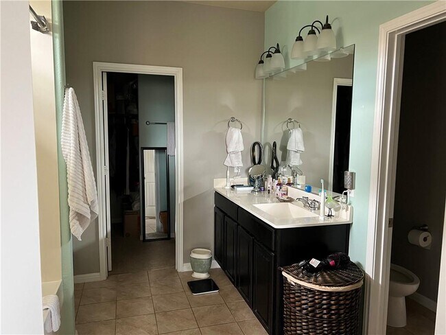 Building Photo - 1529 Hamiltons Wy