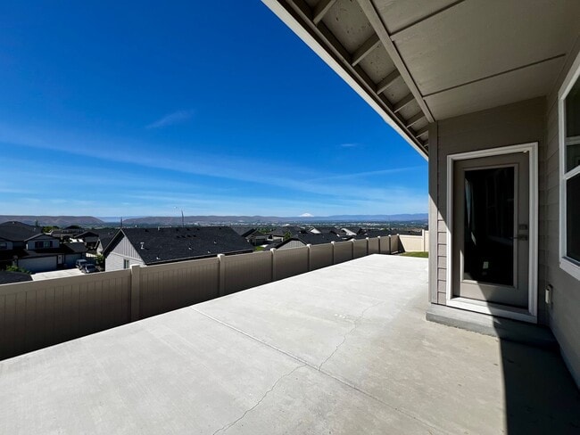 Building Photo - Non-Refundable & Security Deposit Total: $2950.00
