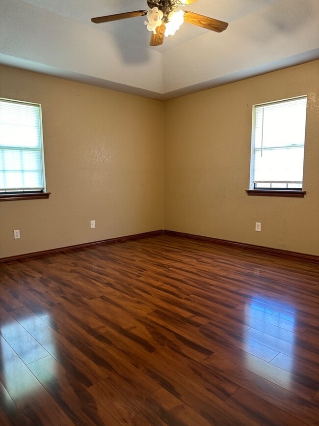 Building Photo - 2729 Palmer Dr