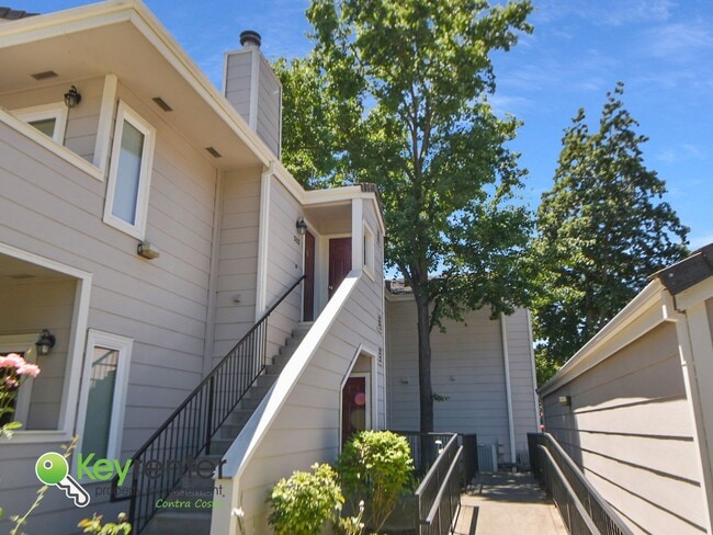 Building Photo - Rare San Ramon Foothills Condo available!
