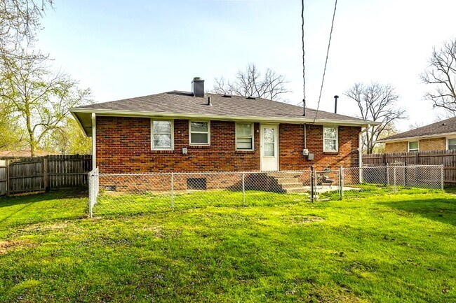 Building Photo - 3909 Aloda St