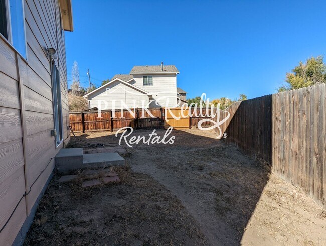 Building Photo - 5 Audubon Dr