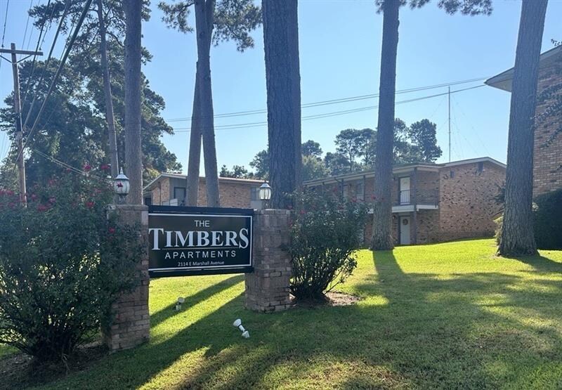 Primary Photo - 2114 E Marshall Ave