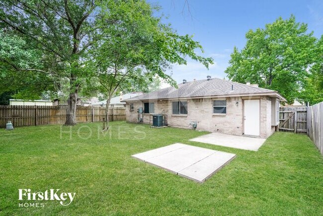 Building Photo - 18607 Andalusian Dr