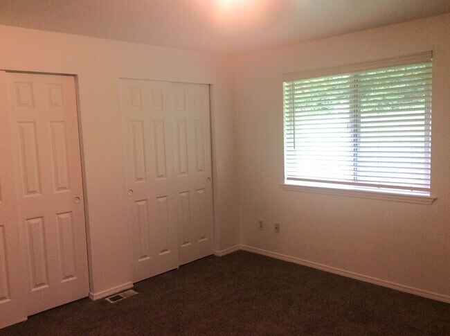 Building Photo - Mitra - Bisht Puyallup